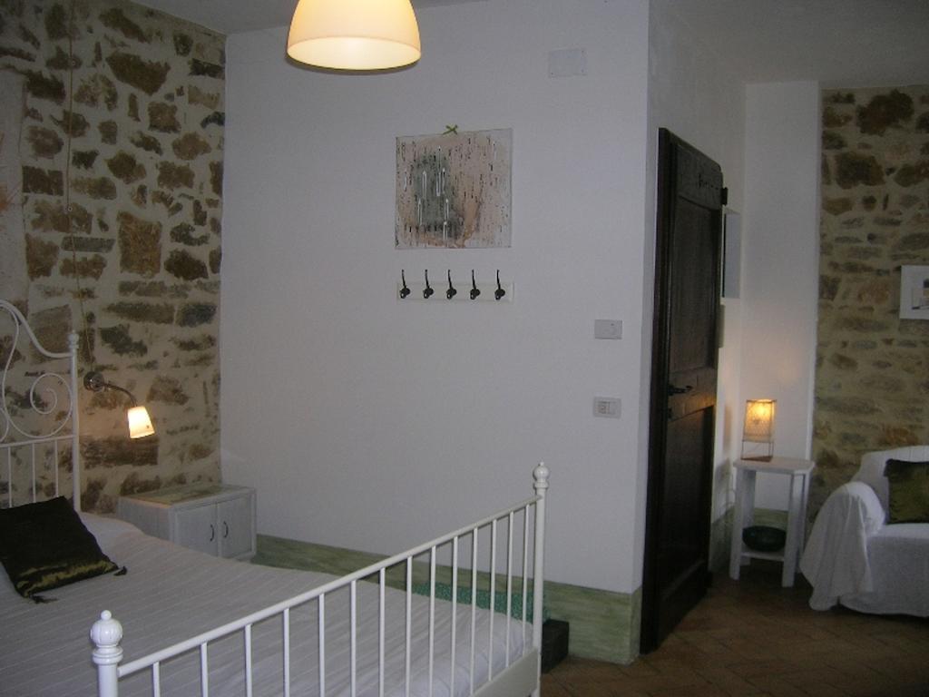 Agriturismo Caresto Villa Carbonesca Exterior photo